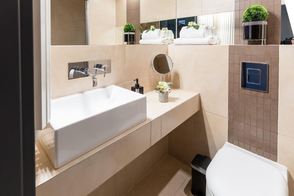 Apartament Ania Z Widokiem Na Morze W Hotelu Arka Kołobrzeg Buitenkant foto